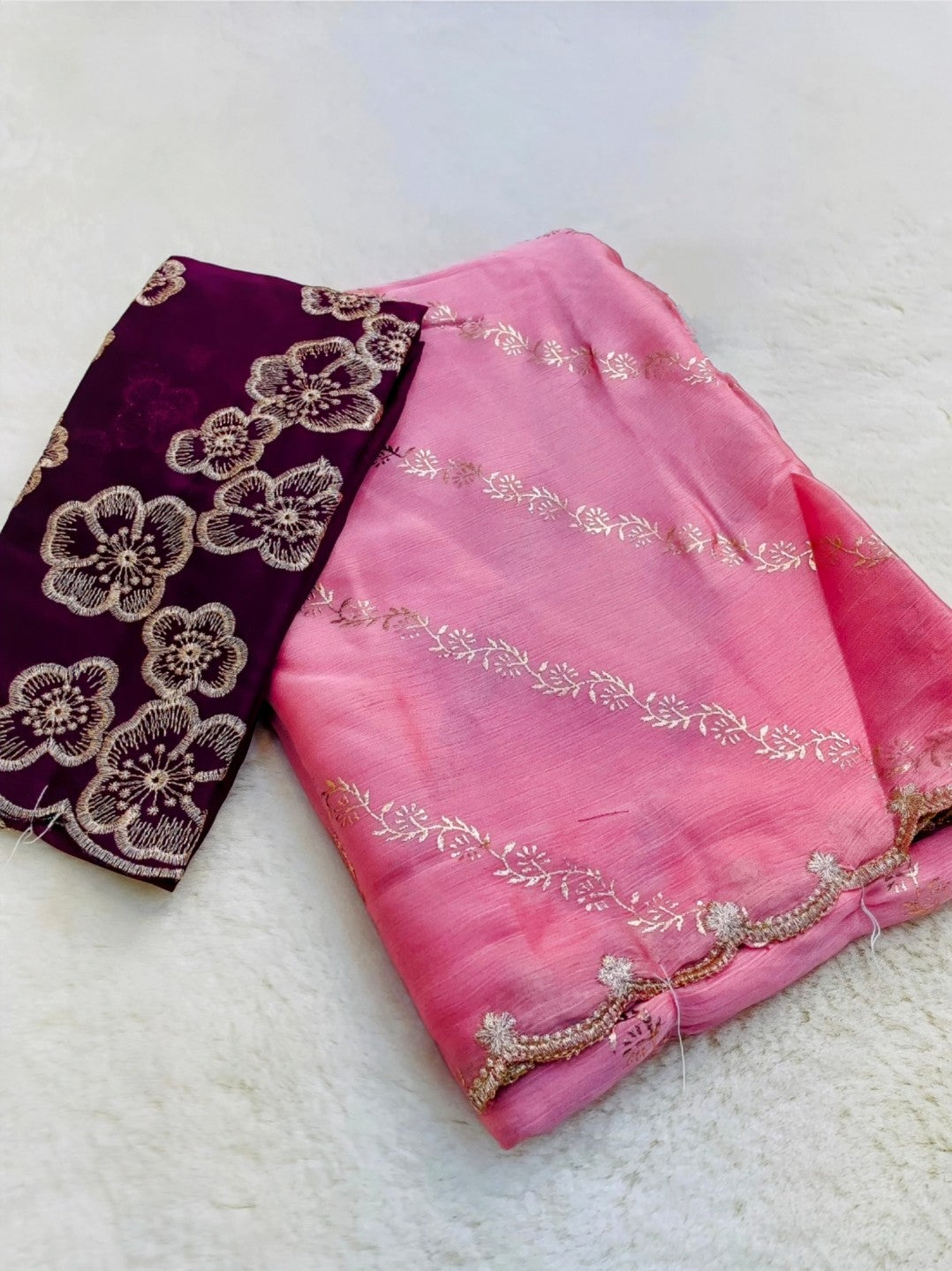 Chinnon silk saree with foil print design