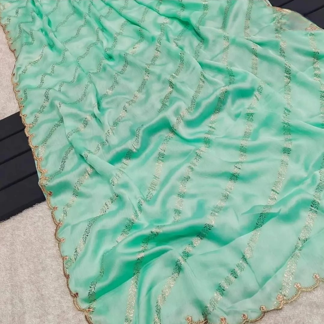 Georgette saree with foil print design