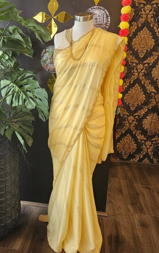 Chinnon silk saree with foil print design