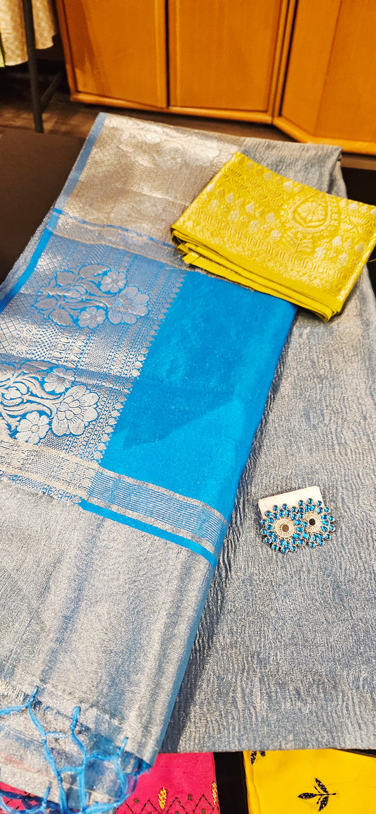 Crushed tissue saree